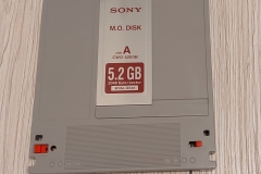 Magneto-opticki-disk-GB