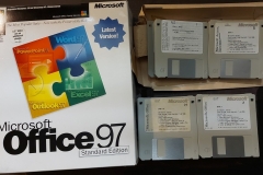 Microsoft-Office-97-SE_front