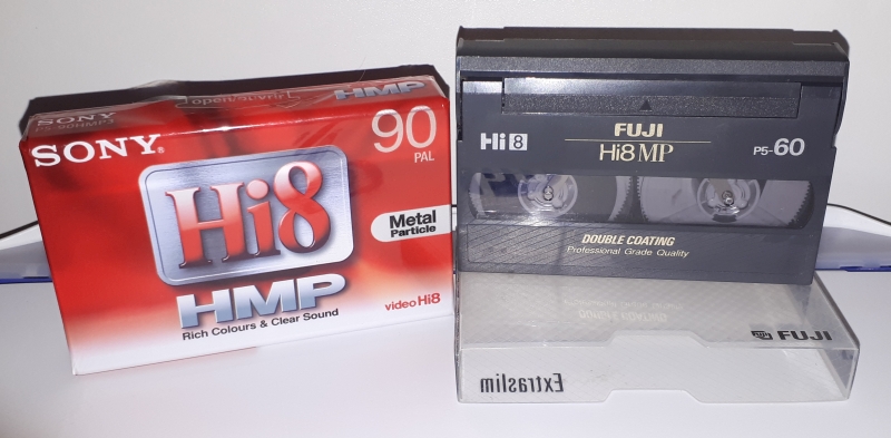Hi8 (1989.)