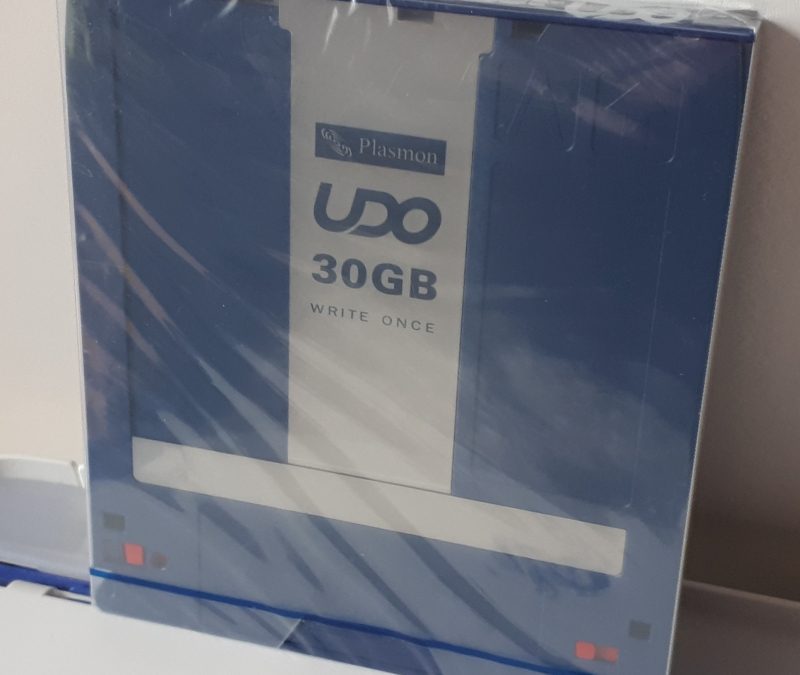 Ultra Density Optical (UDO) (2000.)