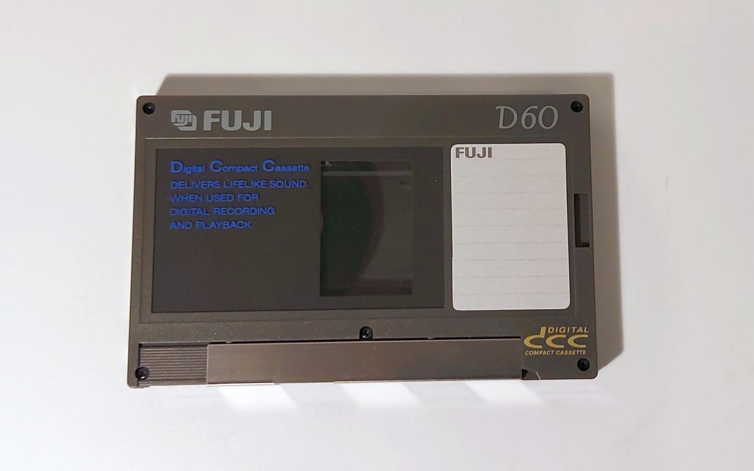 Digital Compact Cassette (DCC) (1992.)